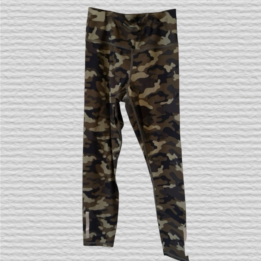 🌺ZYIA ACTIVE GIRLS CAMO LEGGINGS